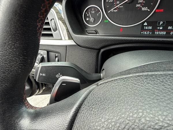 2017 BMW 330 — Miniatură 10