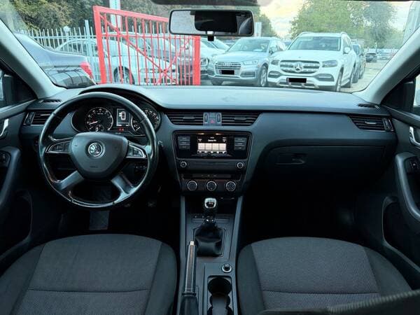 2015 Skoda Octavia — Miniatură 7