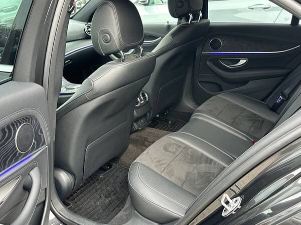 2020 Mercedes E 300de — Miniatură 16