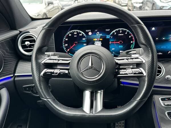 2020 Mercedes E 300de — Miniatură 8