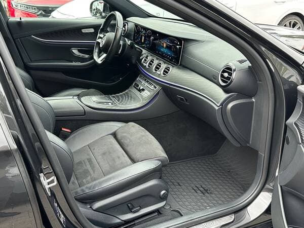 2020 Mercedes E 300de — Miniatură 11