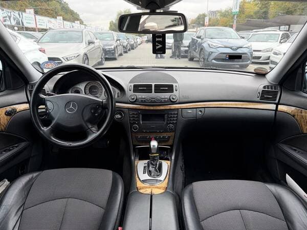 Mercedes E 280 2005 — Миниатюра 7