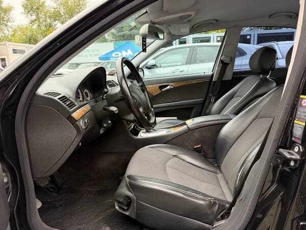 Mercedes E 280 2005 — Миниатюра 5