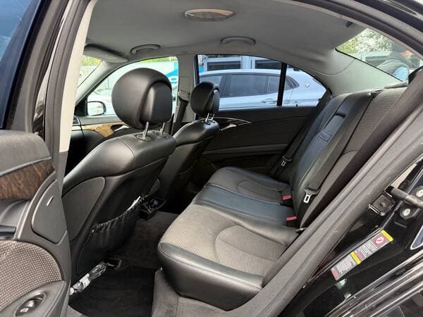 Mercedes E 280 2005 — Миниатюра 17