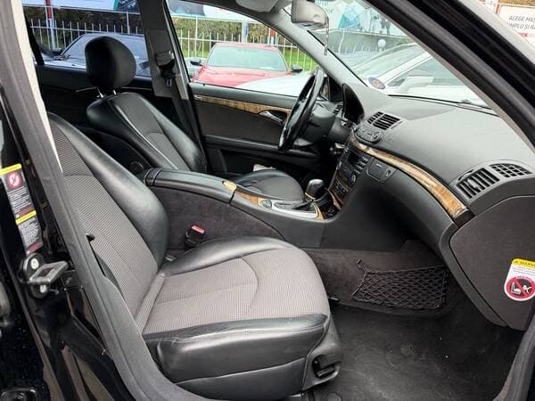 Mercedes E 280 2005 — Миниатюра 6