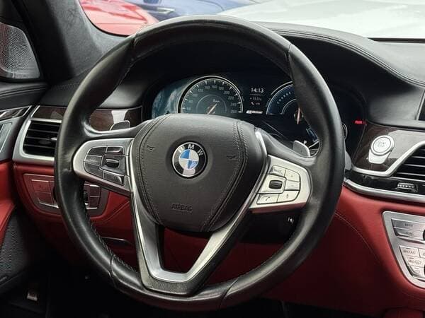 2017 BMW 740e — Miniatură 8