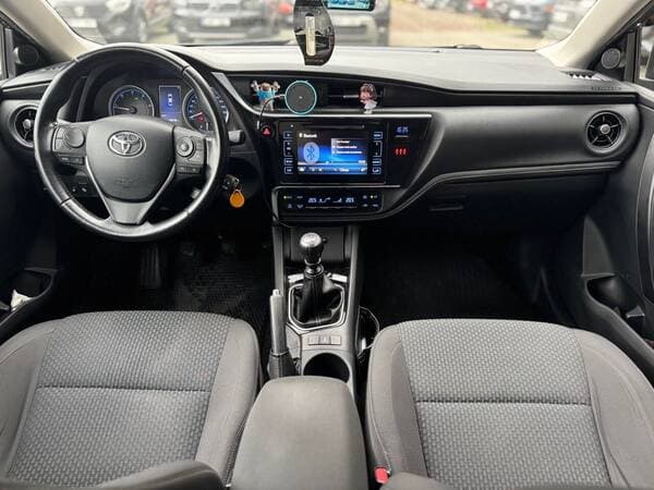 2016 Toyota Corolla — Miniatură 7