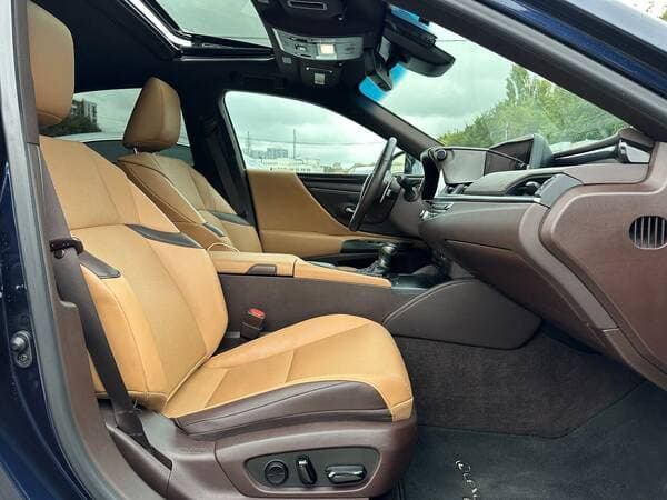 Lexus ES 300h 2021 — Миниатюра 6