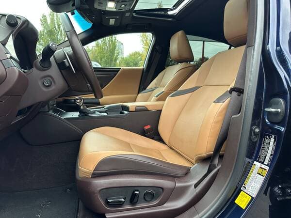 Lexus ES 300h 2021 — Миниатюра 5