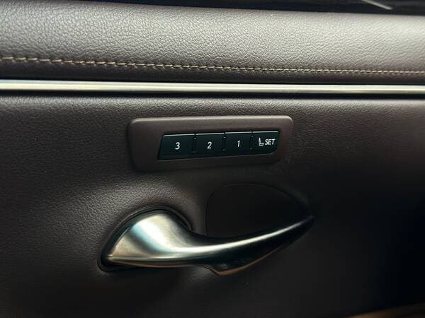 Lexus ES 300h 2021 — Миниатюра 18