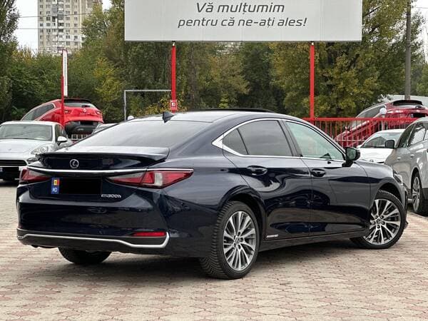 Lexus ES 300h 2021 — Миниатюра 3