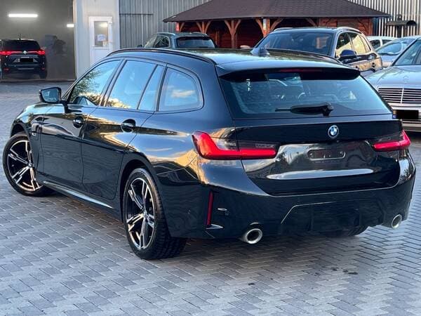 2022 BMW 330E — Miniatură 4