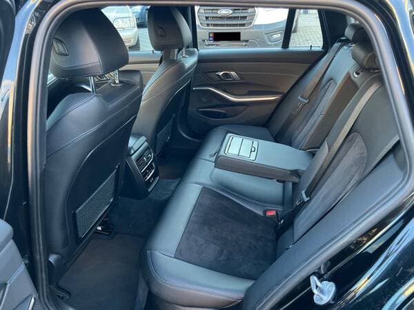2022 BMW 330E — Miniatură 24