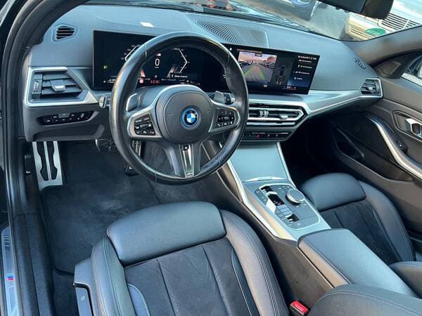 2022 BMW 330E — Miniatură 7