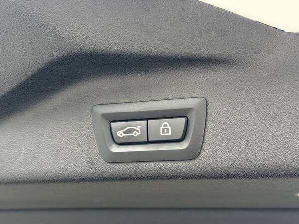 2020 BMW X5 5.0i — Miniatură 26