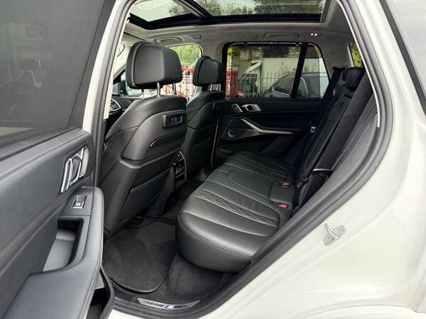 2020 BMW X5 5.0i — Miniatură 21