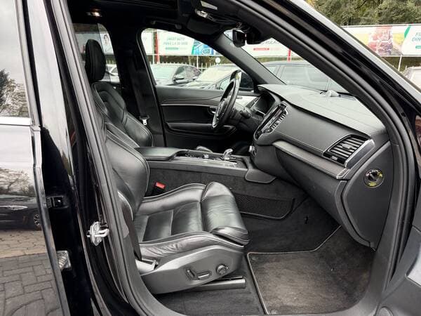 Volvo XC 90 2019 — Миниатюра 8