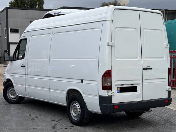 2005 Mercedes Sprinter — Miniatură 4