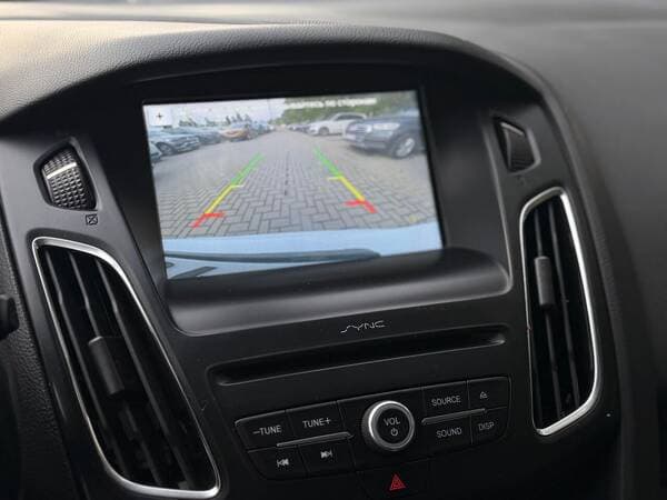 2017 Ford Focus — Miniatură 11