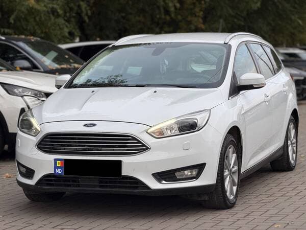 2017 Ford Focus — Miniatură 2