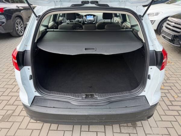 2017 Ford Focus — Miniatură 19