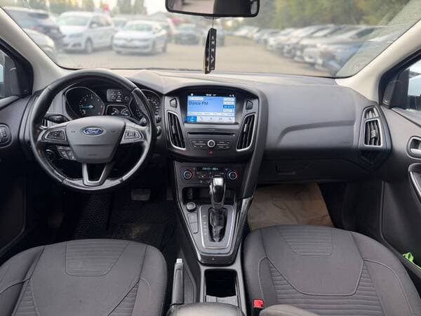 2017 Ford Focus — Miniatură 8
