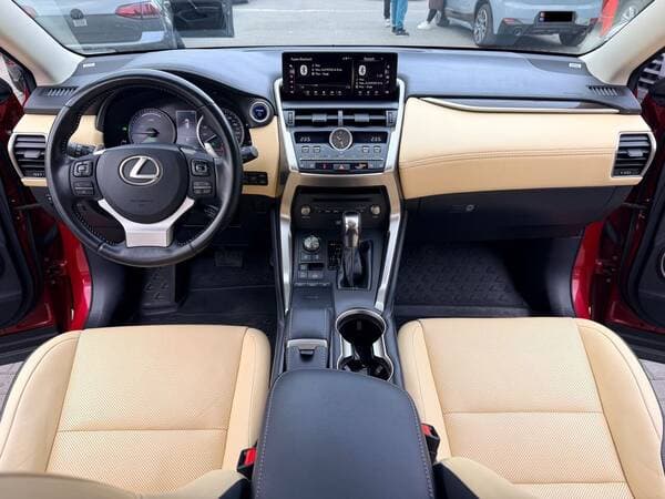 2018 Lexus NX 300H — Miniatură 9