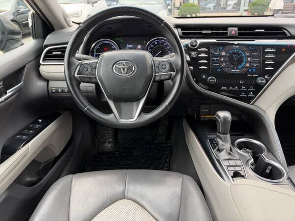 Toyota Camry 2017 — Миниатюра 8