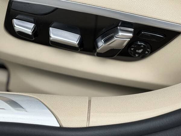 2016 BMW 740 — Miniatură 17