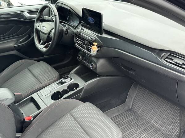 2020 Ford Focus — Miniatură 12
