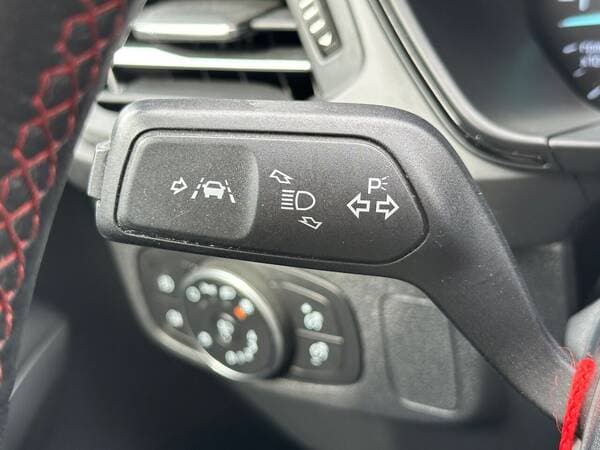 2020 Ford Focus — Miniatură 10