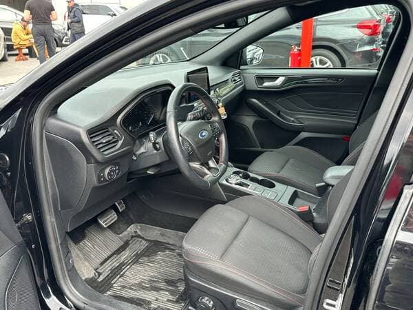 2020 Ford Focus — Miniatură 7