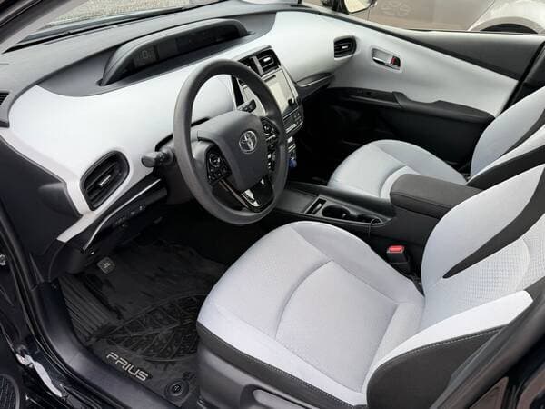 2019 Toyota Prius — Miniatură 7
