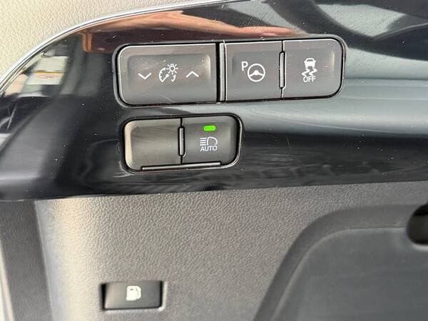 2019 Toyota Prius — Miniatură 15