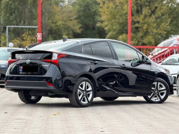 2019 Toyota Prius — Miniatură 3