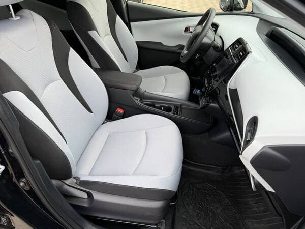 2019 Toyota Prius — Miniatură 9