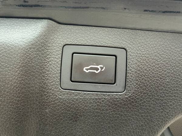 2015 Hyundai Grand Santa Fe — Miniatură 20