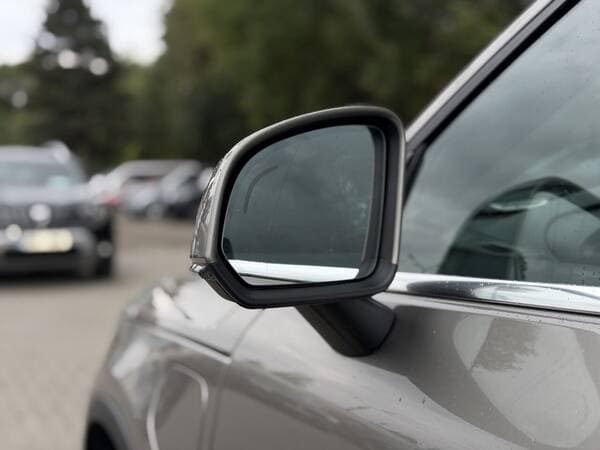 2021 Volvo XC 40 — Miniatură 5