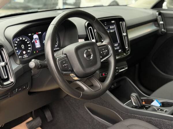 2021 Volvo XC 40 — Miniatură 10