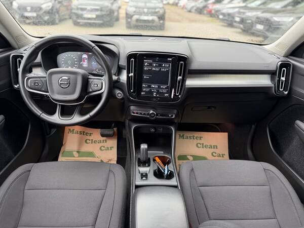 2021 Volvo XC 40 — Miniatură 9