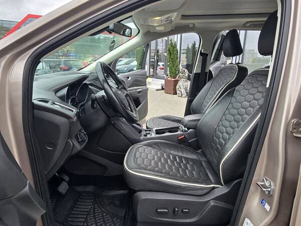2017 Ford Kuga — Miniatură 6