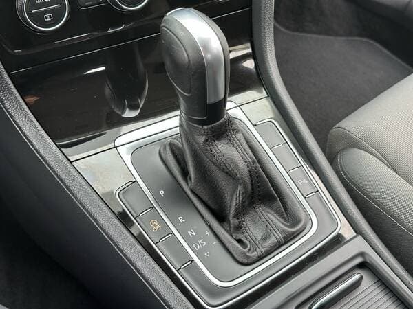 2019 Volkswagen Golf — Miniatură 12