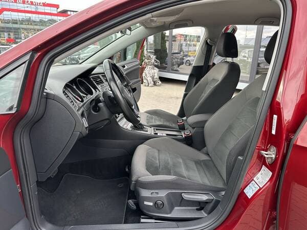 2019 Volkswagen Golf — Miniatură 5