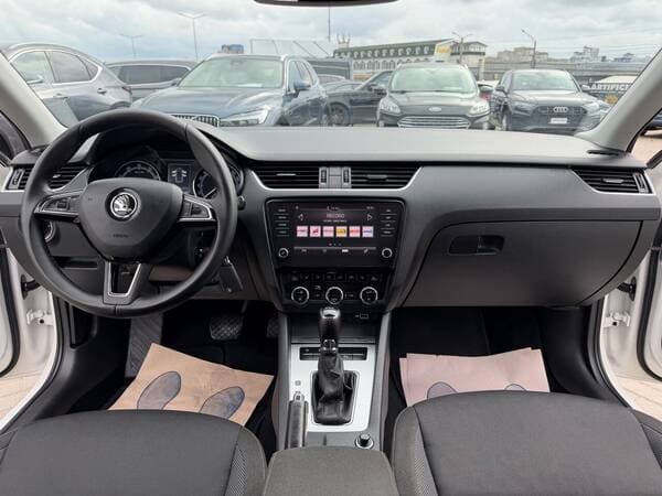 Skoda Octavia 2018 — Миниатюра 7
