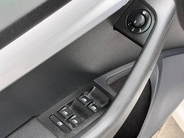 Skoda Octavia 2018 — Миниатюра 15