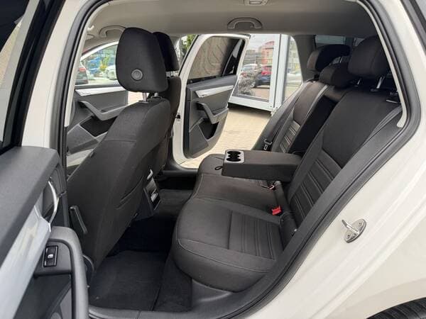 Skoda Octavia 2018 — Миниатюра 16
