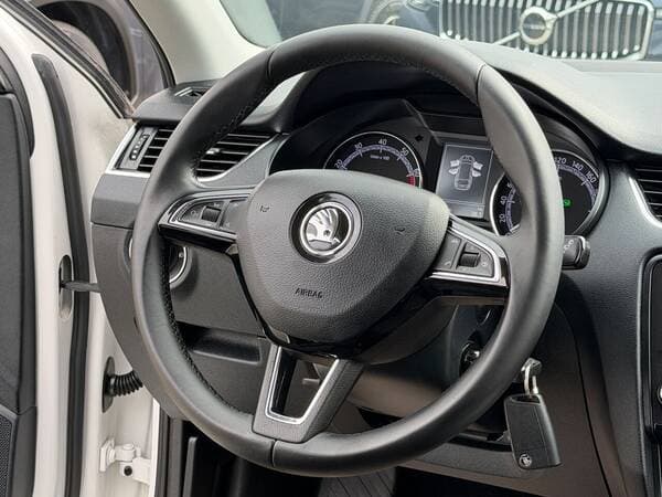 Skoda Octavia 2018 — Миниатюра 8