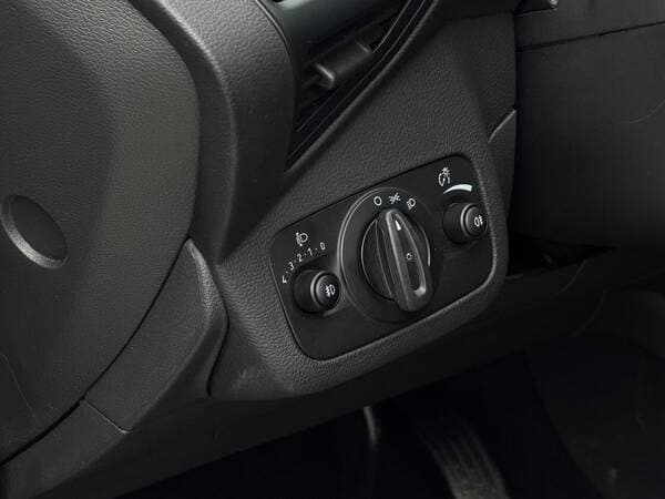 2018 Ford C-MAX — Miniatură 12