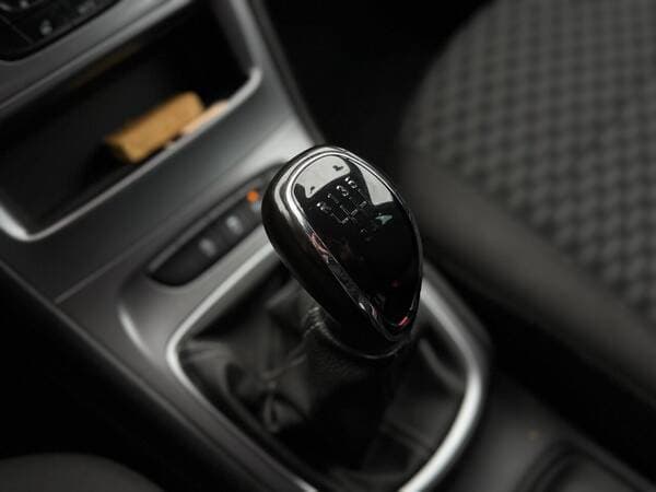 Opel Astra 2020 — Миниатюра 13