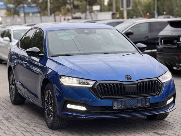 2021 Skoda Octavia — Miniatură 2